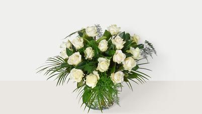 Wit Rozenboeket met groen - De bloemist van Albert Heijn